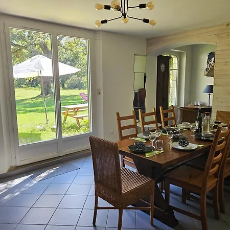 Maison Pour 8 Personnes Sur Grand Terrain Arbore Feriehus