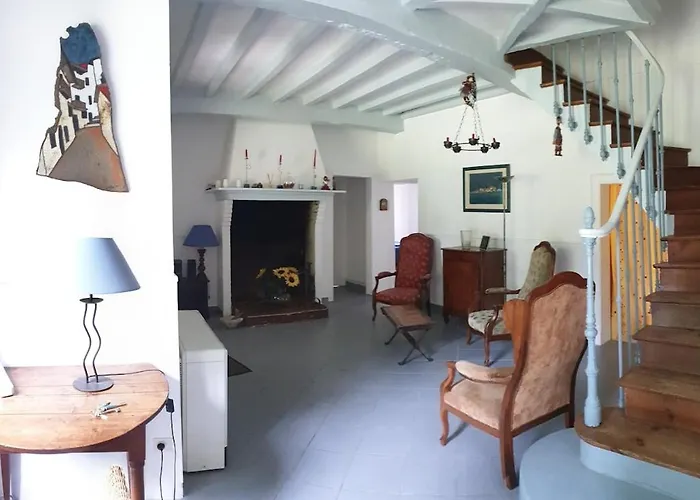 Maison Pour 8 Personnes Sur Grand Terrain Arbore Tatil Evi
